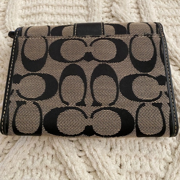 COPY - Coach Wallet Trifold - Picture 3 of 13